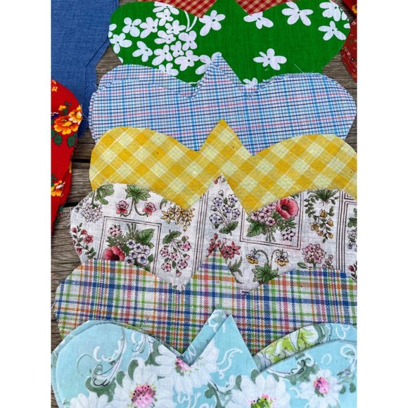 Vintage 1950s Lot of 70 Butterfly quilt Blocks Floral, plaid, Chambray - Picture 6 of 14